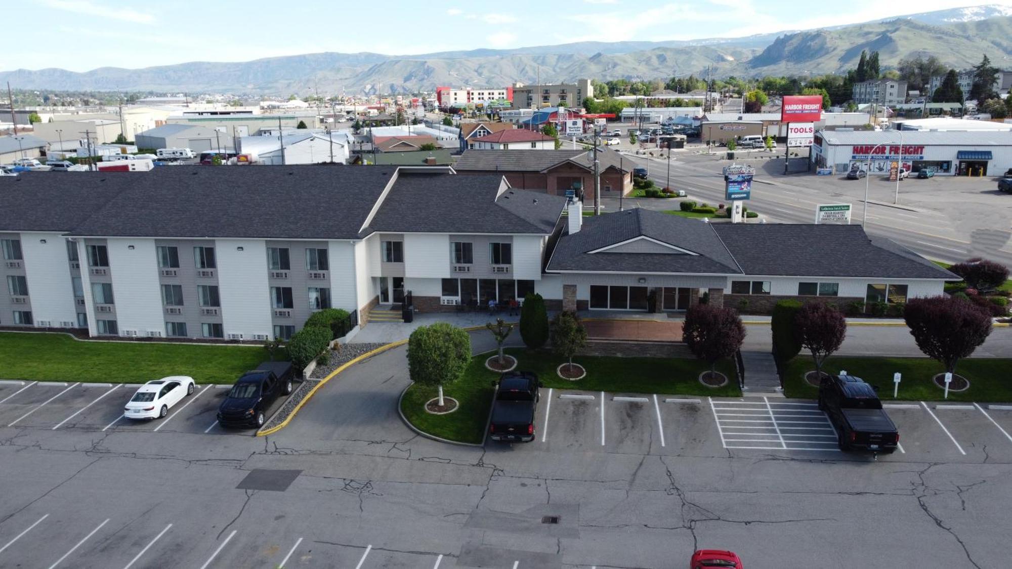 Wenatchee Inn Exteriör bild
